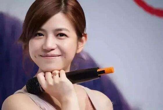 小酒窝女星爆料视频播放,揭秘娱乐圈幕后真相 第2张 小酒窝女星爆料视频播放,揭秘娱乐圈幕后真相 第2张